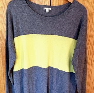 Gap sweater
